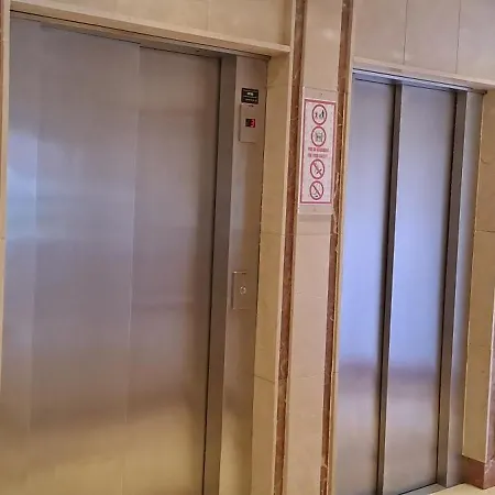 Ll Ronda Iv Apartament *